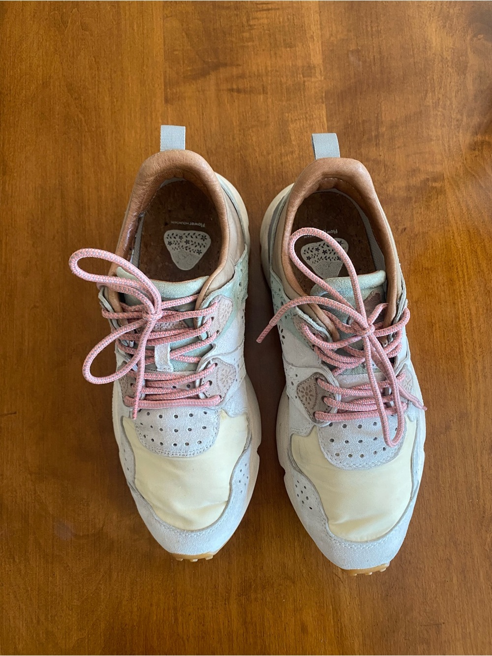 Flower Mountain Yamano Size 9